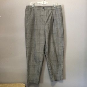 New Look pants Women's 18 plus size elastic waist pull on cropped slacks EUC